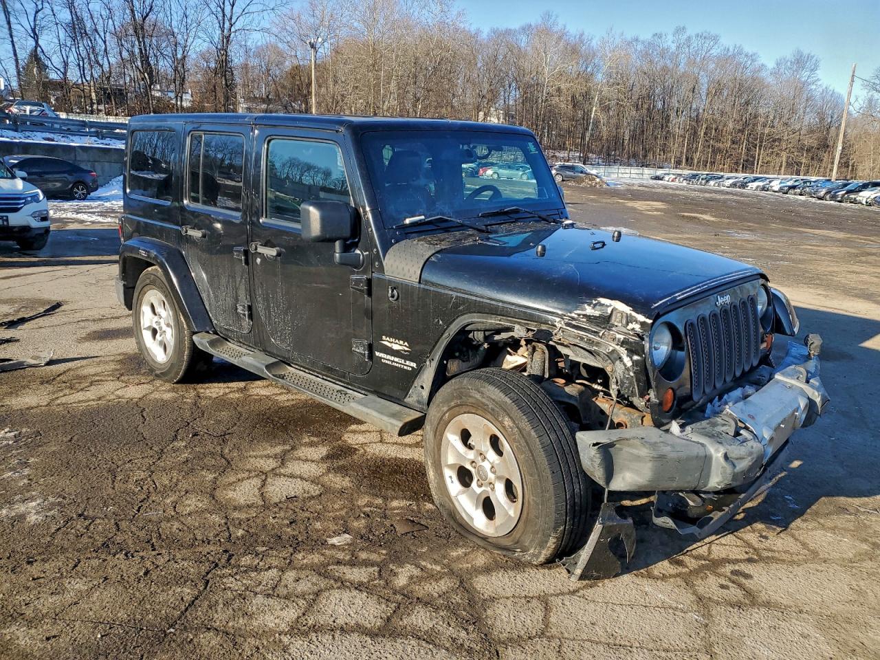 2013 JEEP WRANGLER UNLIMITED SAHARA photo 4