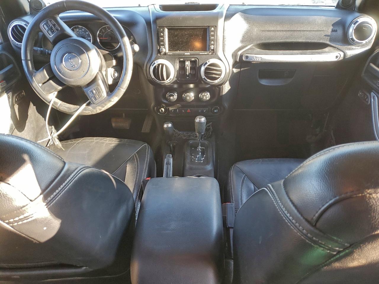 2013 JEEP WRANGLER UNLIMITED SAHARA photo 8