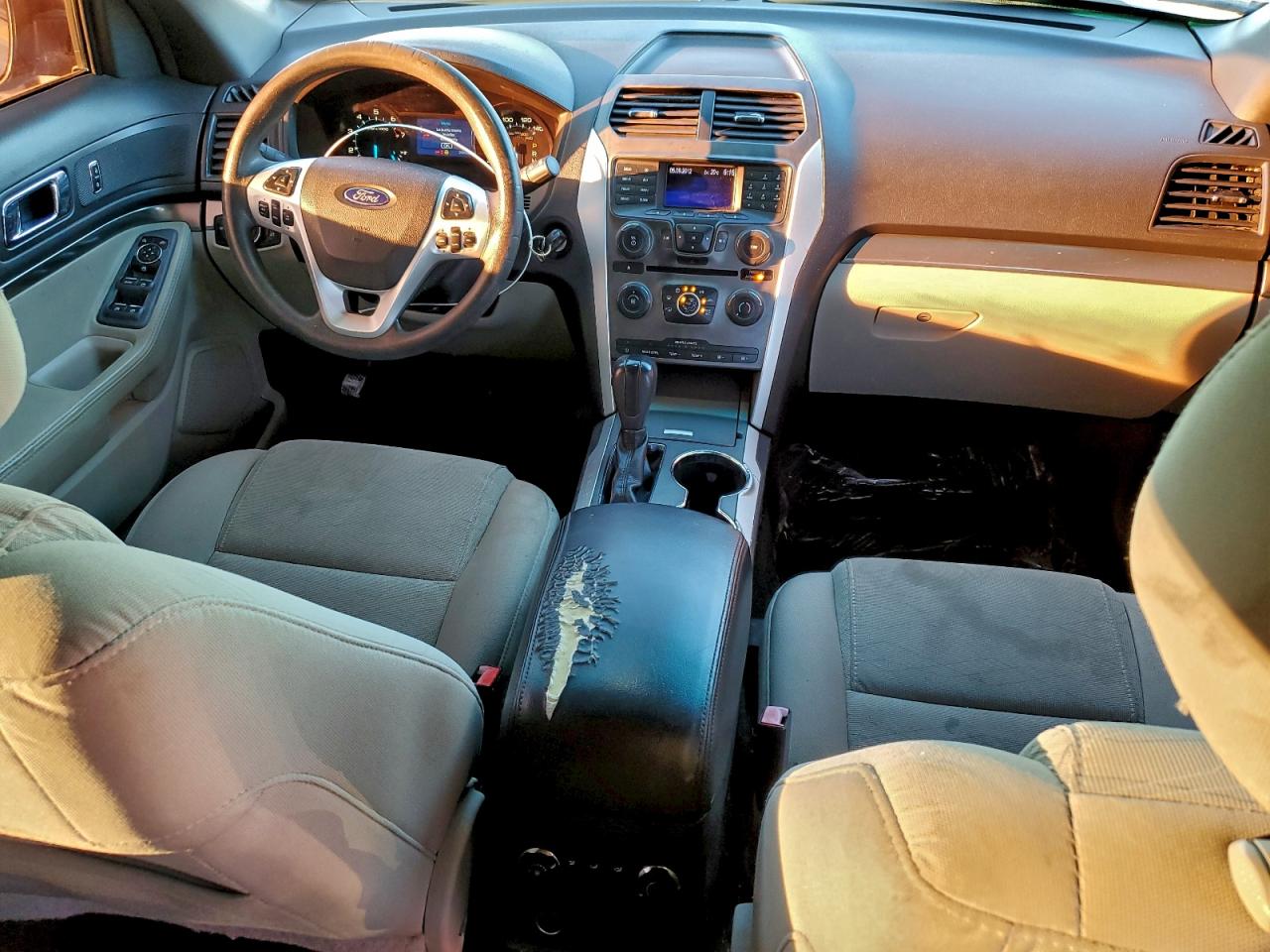 2015 FORD EXPLORER photo 8