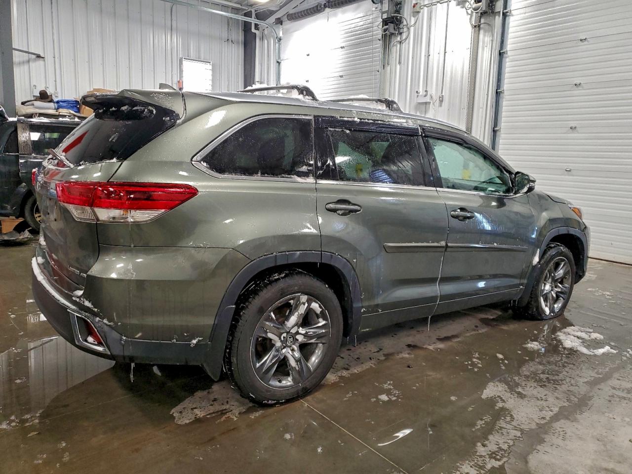 2018 TOYOTA HIGHLANDER LIMITED photo 3