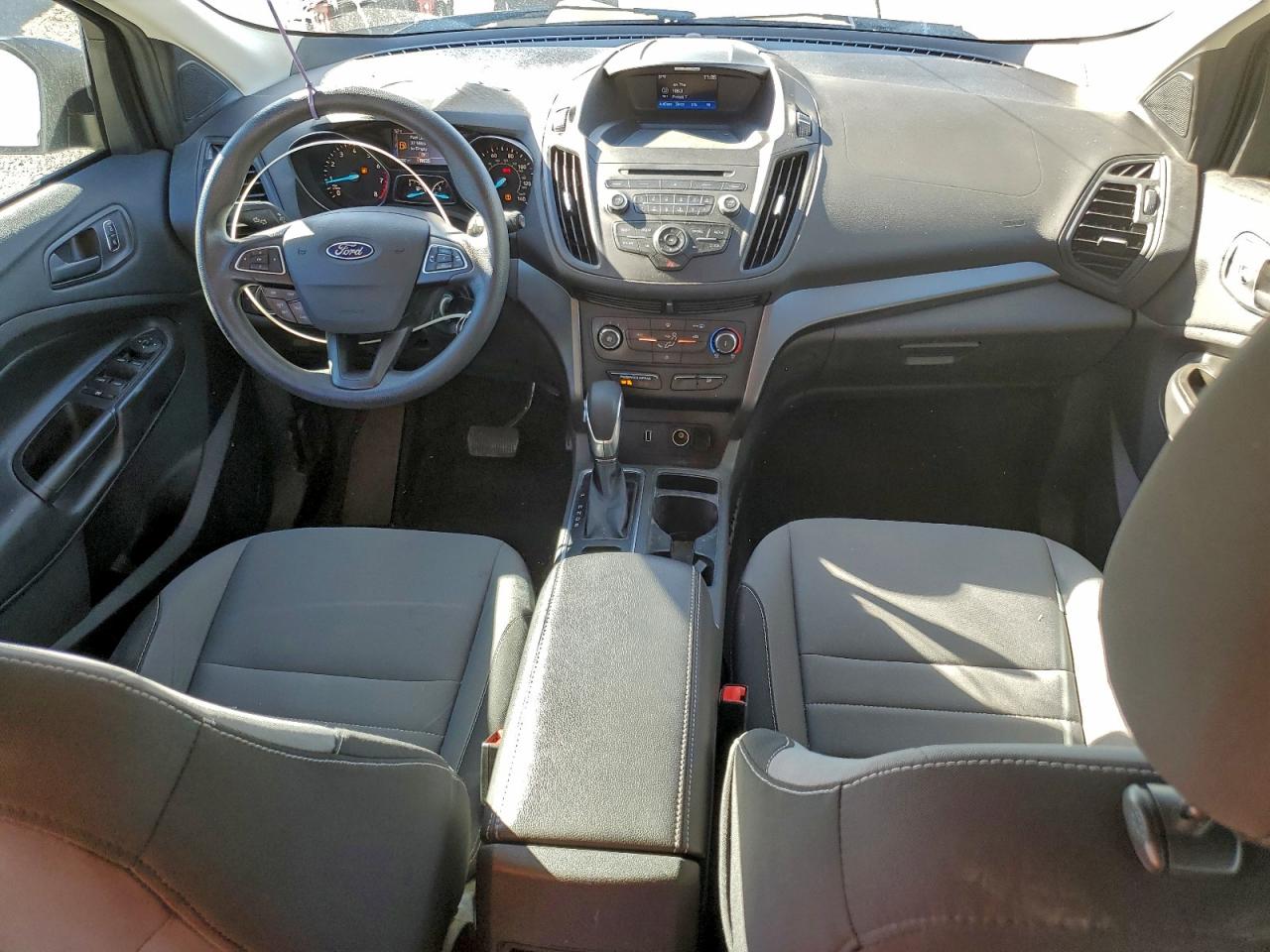 2017 FORD ESCAPE S photo 8