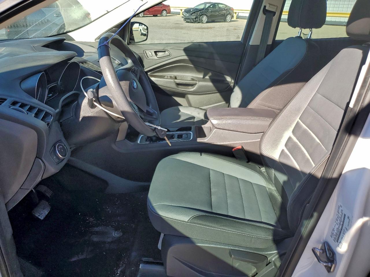 2017 FORD ESCAPE S photo 7