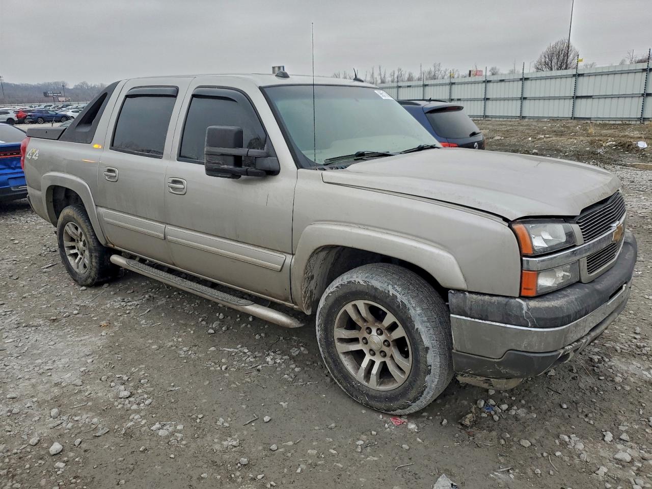 2005 CHEVROLET AVALANCHE K1500 photo 4