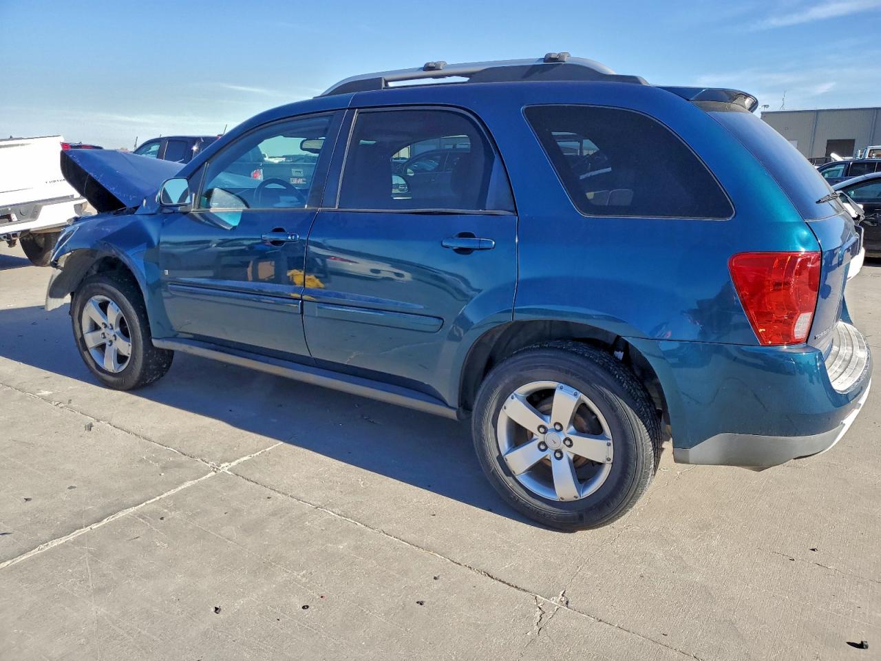 2006 PONTIAC TORRENT photo 2