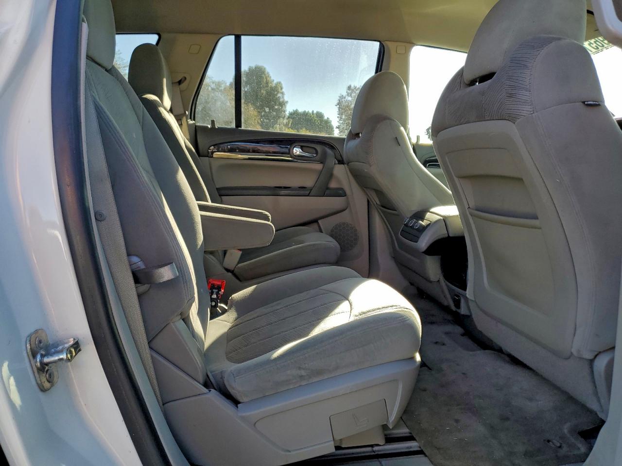 2015 BUICK ENCLAVE photo 11