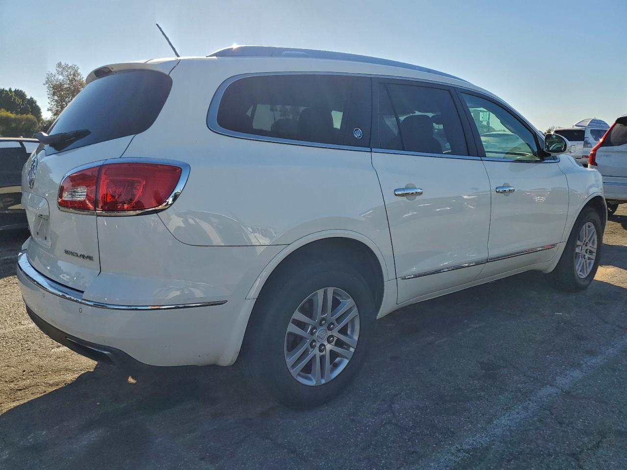 2015 BUICK ENCLAVE photo 3