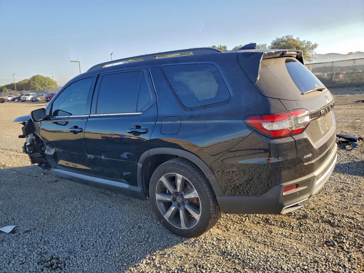2025 HONDA PILOT ELITE photo 3