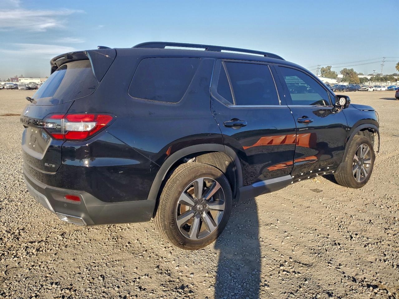 2025 HONDA PILOT ELITE photo 5