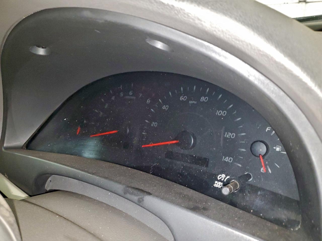 2010 TOYOTA CAMRY BASE photo 9