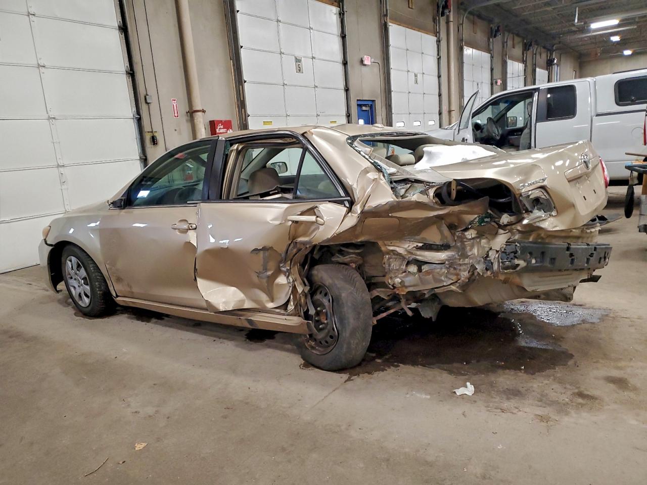 2010 TOYOTA CAMRY BASE photo 2
