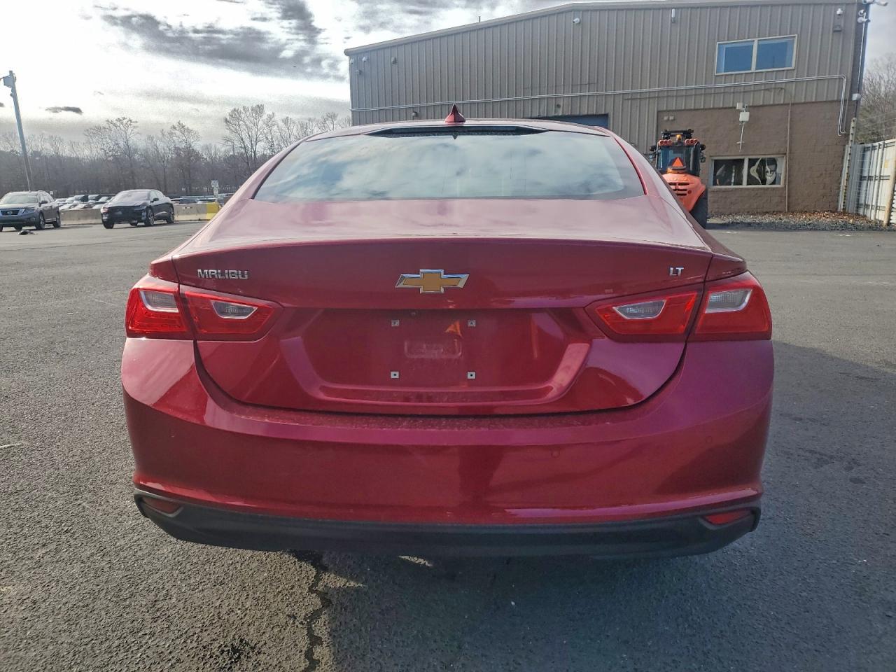 2024 CHEVROLET MALIBU LT photo 6