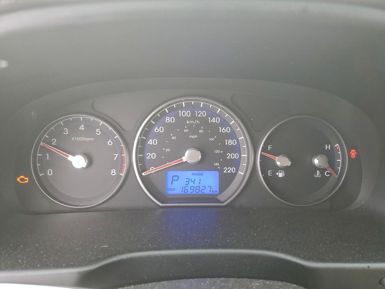 2011 HYUNDAI SANTA FE SE photo 9
