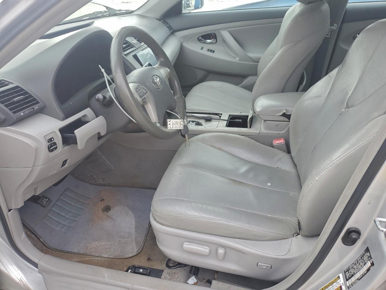 2011 TOYOTA CAMRY BASE photo 7