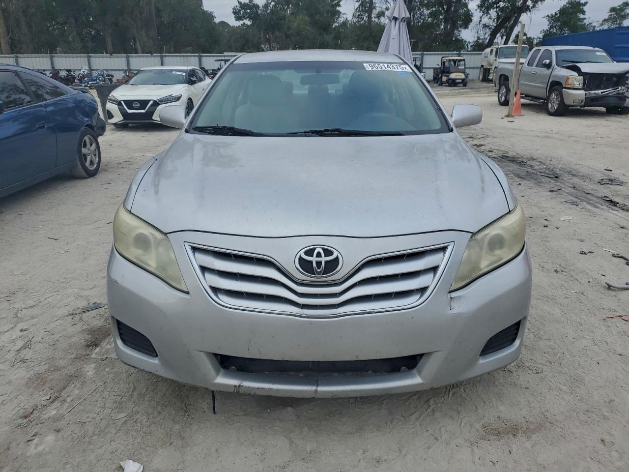 2011 TOYOTA CAMRY BASE photo 5