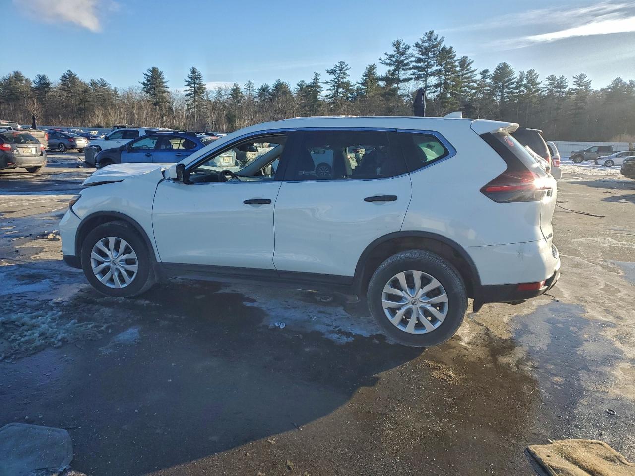 2019 NISSAN ROGUE S photo 2