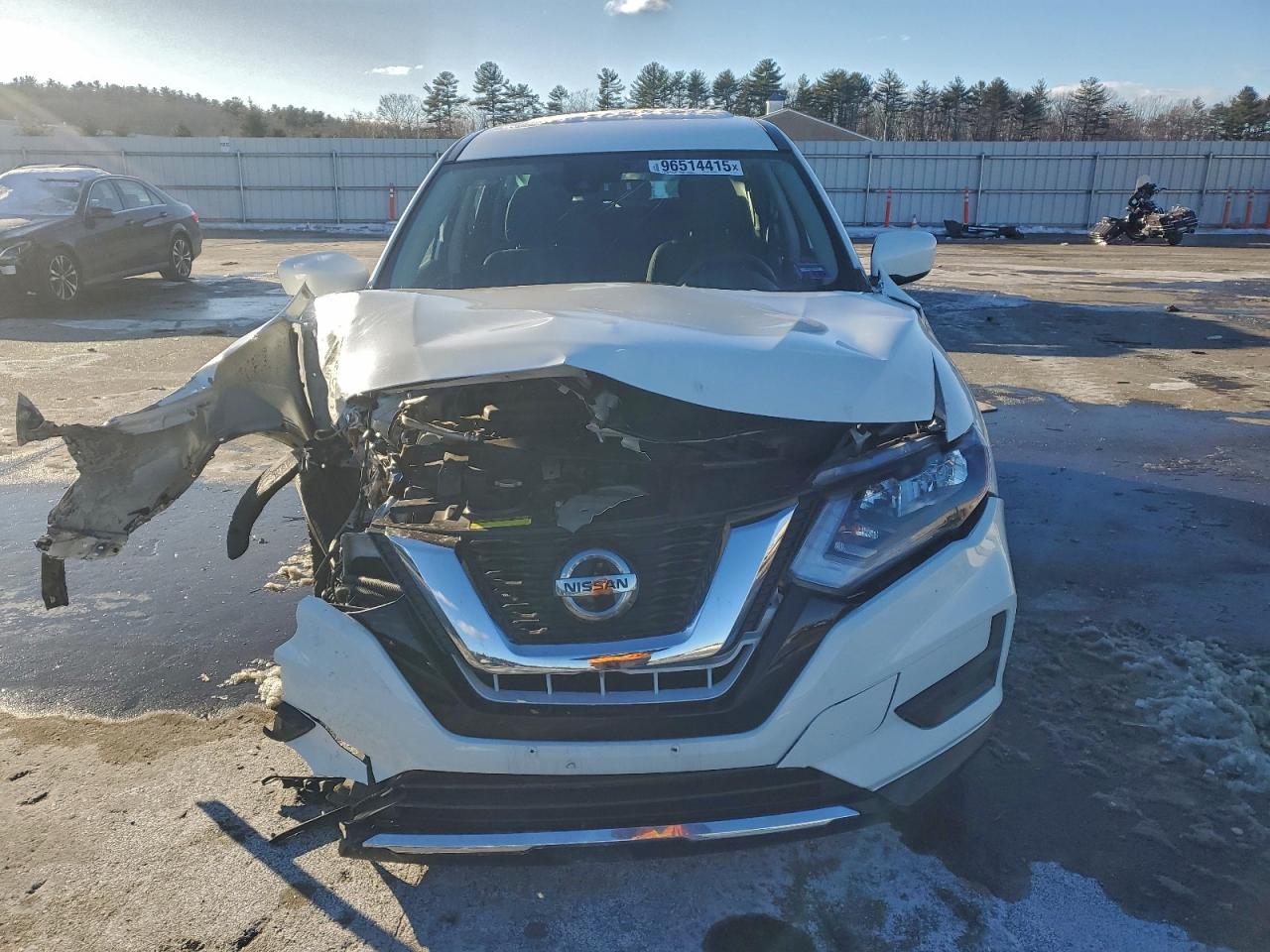 2019 NISSAN ROGUE S photo 5