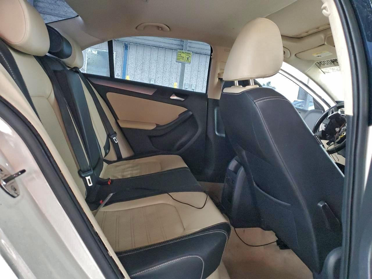 2013 VOLKSWAGEN JETTA SEL photo 10