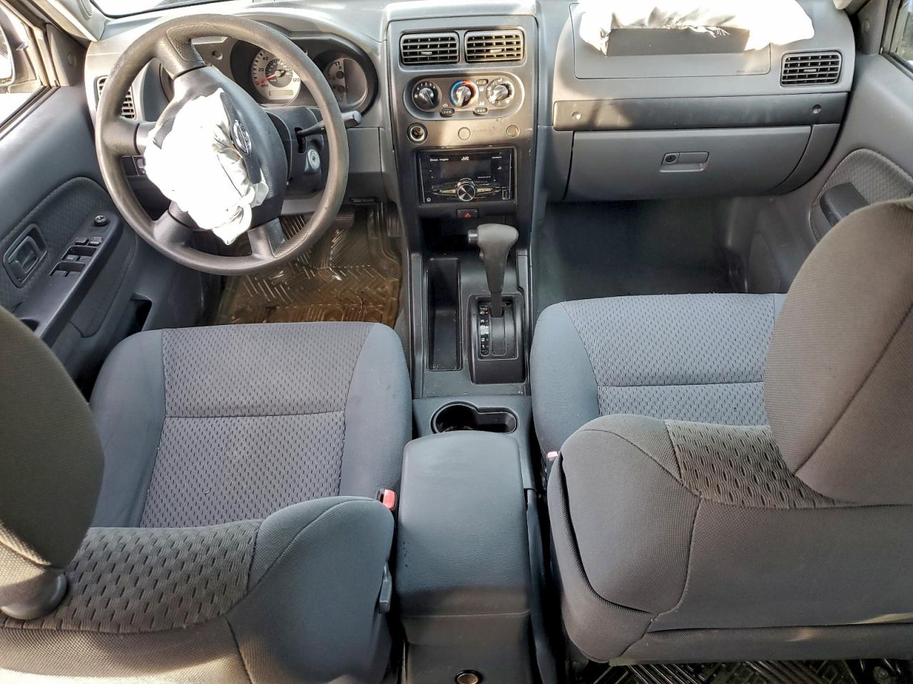 2004 NISSAN XTERRA XE photo 8