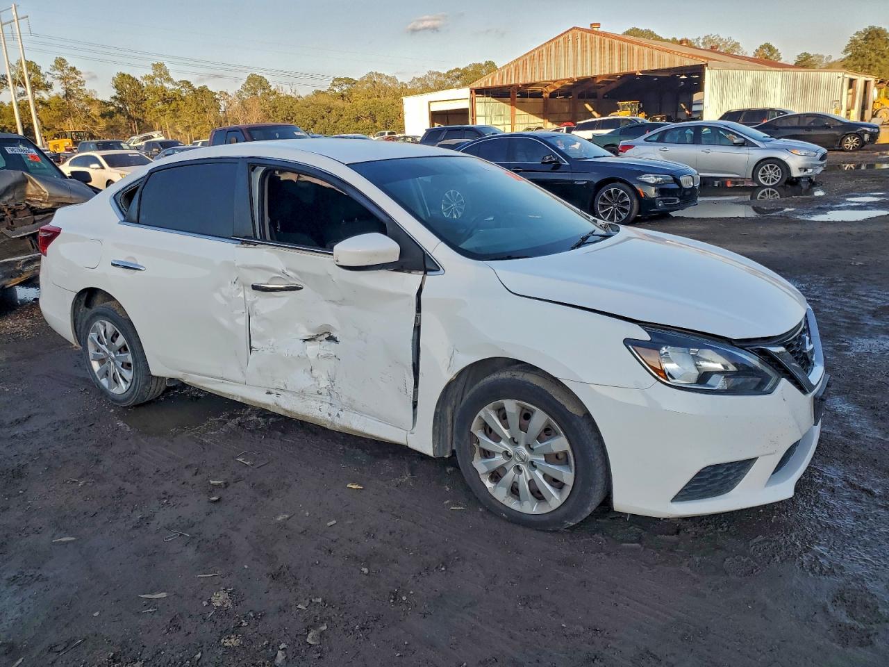 2019 NISSAN SENTRA S photo 4