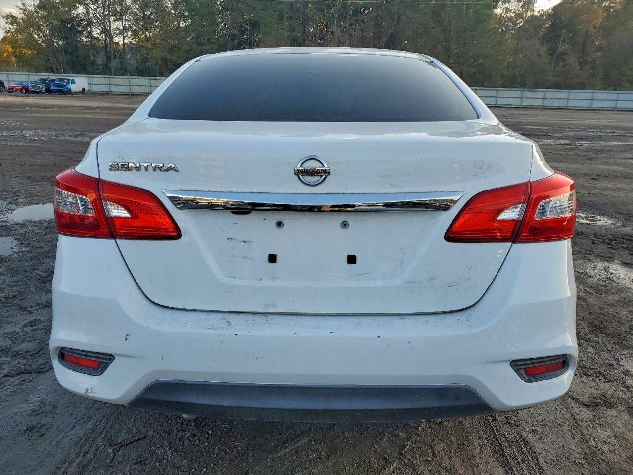 2019 NISSAN SENTRA S photo 6