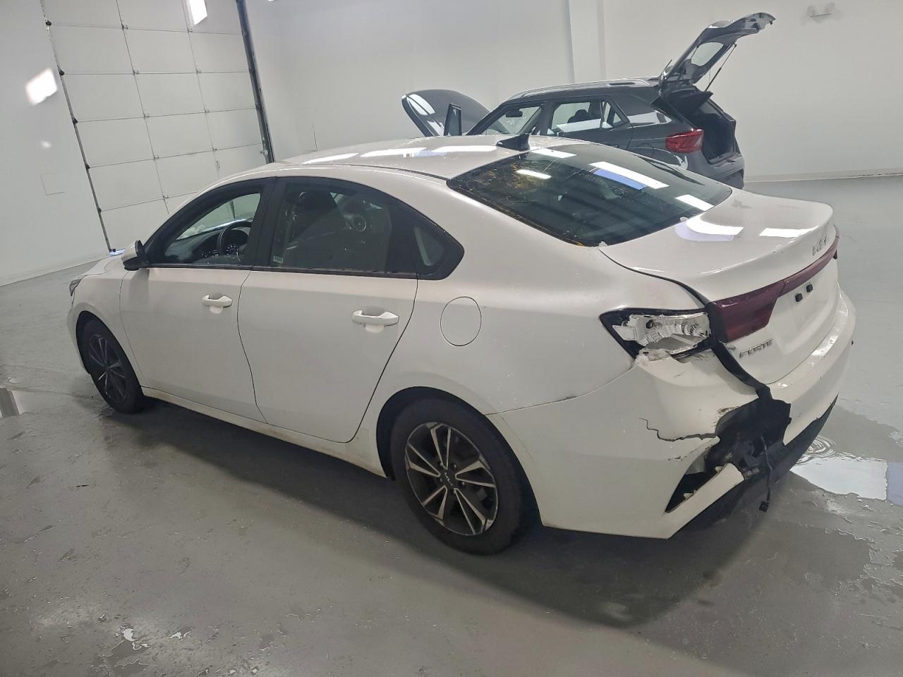 2024 KIA FORTE LX photo 2