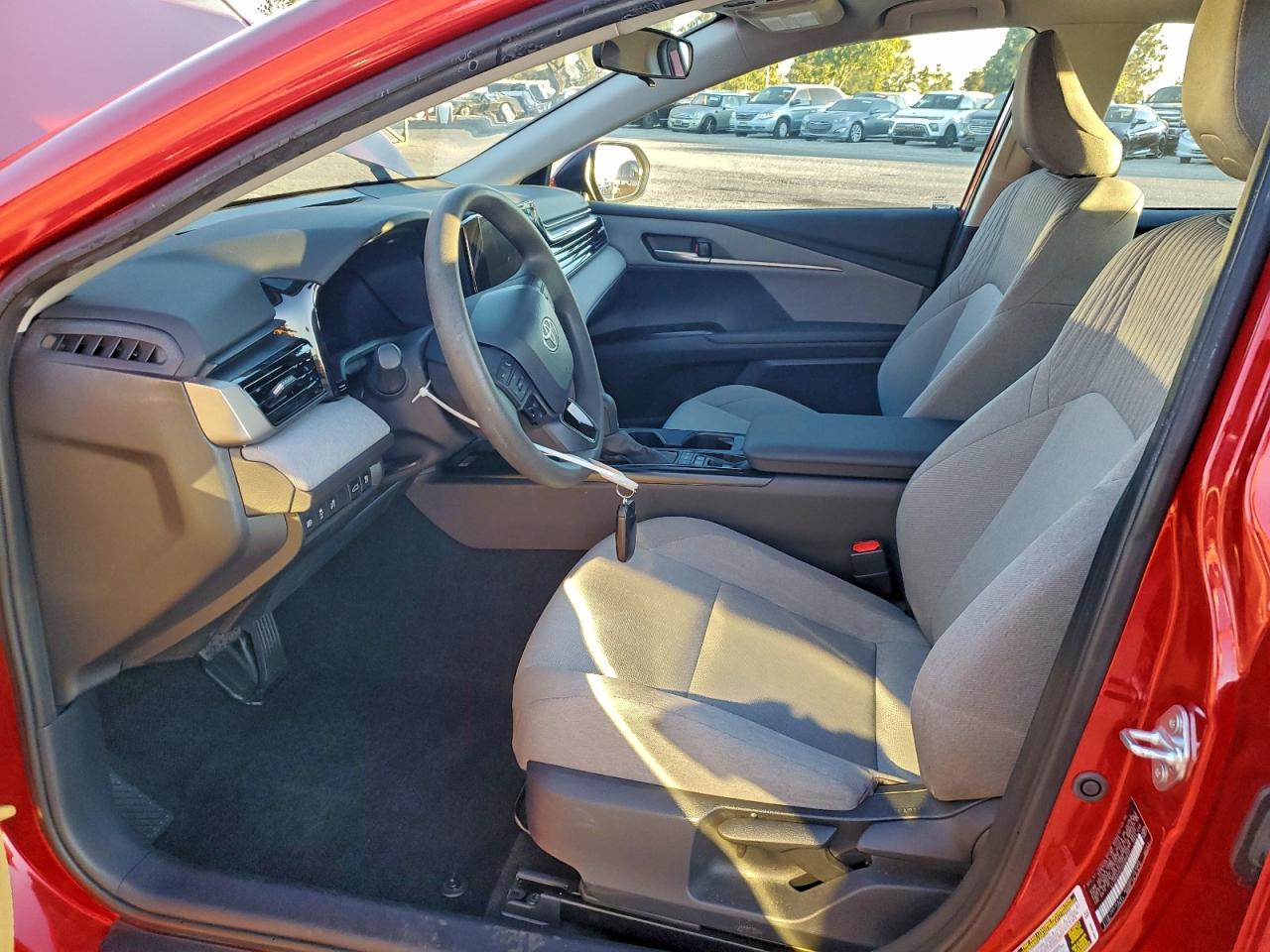 2025 TOYOTA CAMRY XSE photo 7