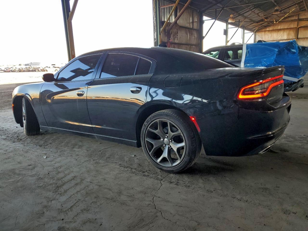2015 DODGE CHARGER SXT photo 2