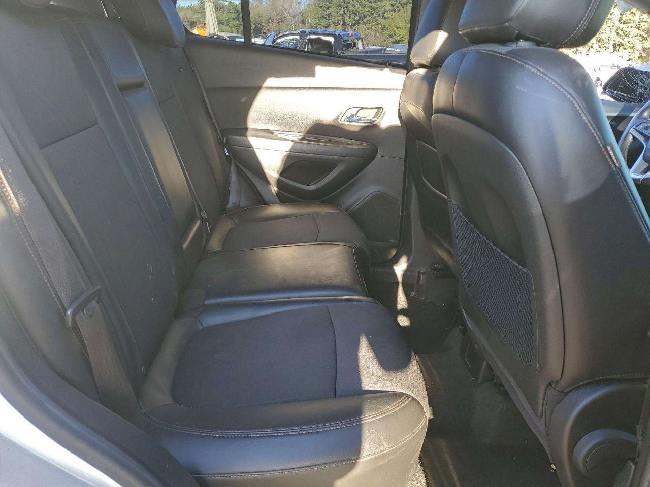 2017 CHEVROLET TRAX 1LT photo 11
