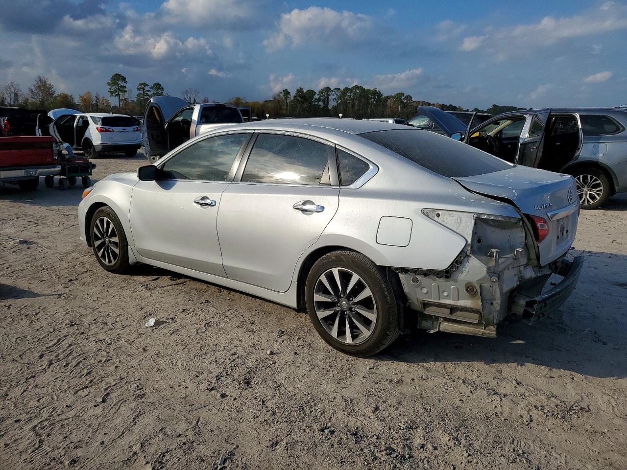 2017 NISSAN ALTIMA 2.5 photo 2
