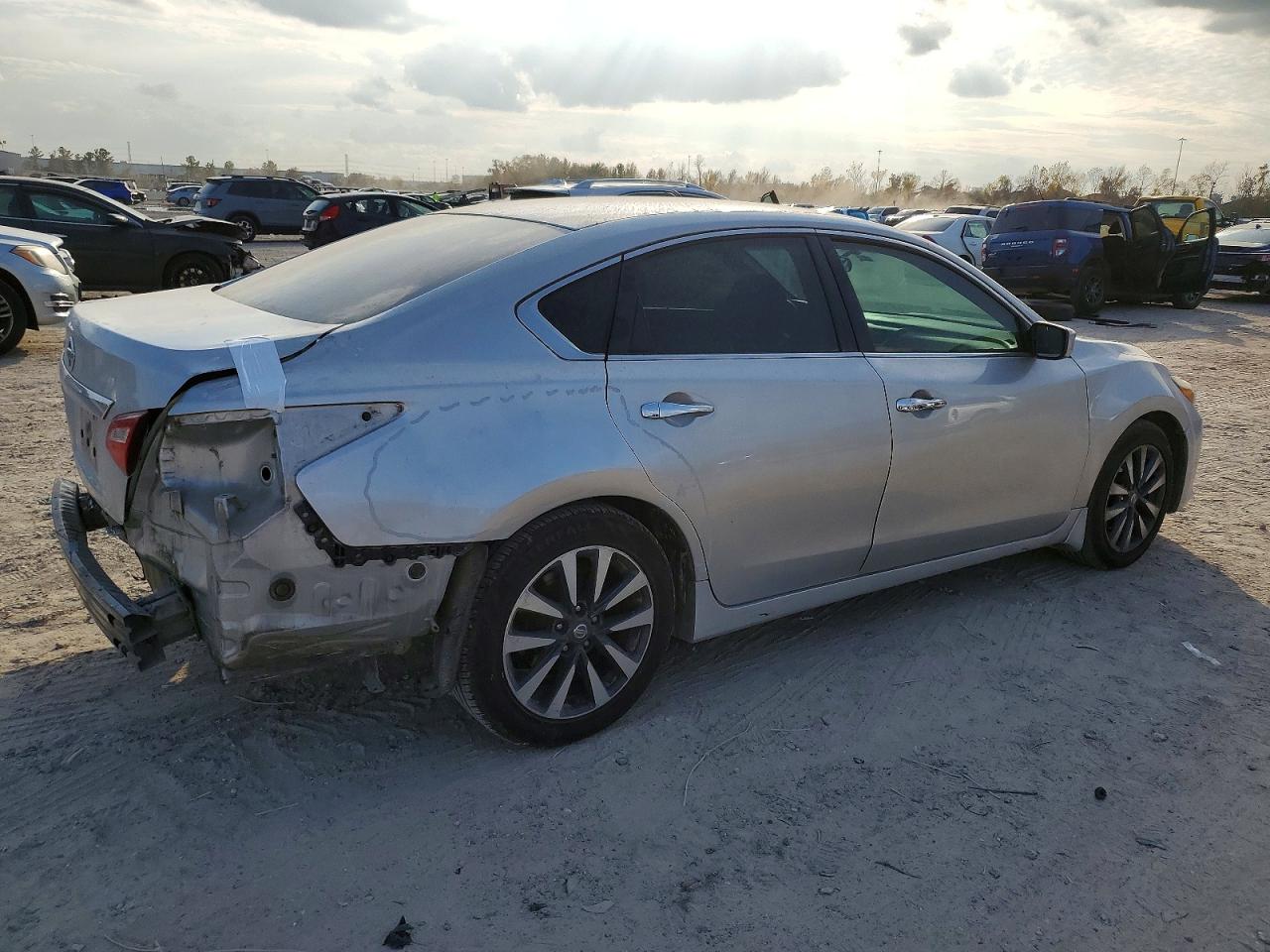 2017 NISSAN ALTIMA 2.5 photo 3