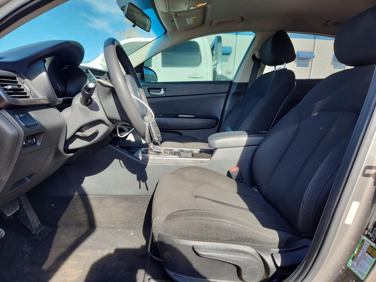 2017 KIA OPTIMA LX photo 7