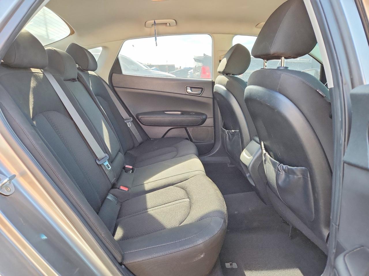 2017 KIA OPTIMA LX photo 10