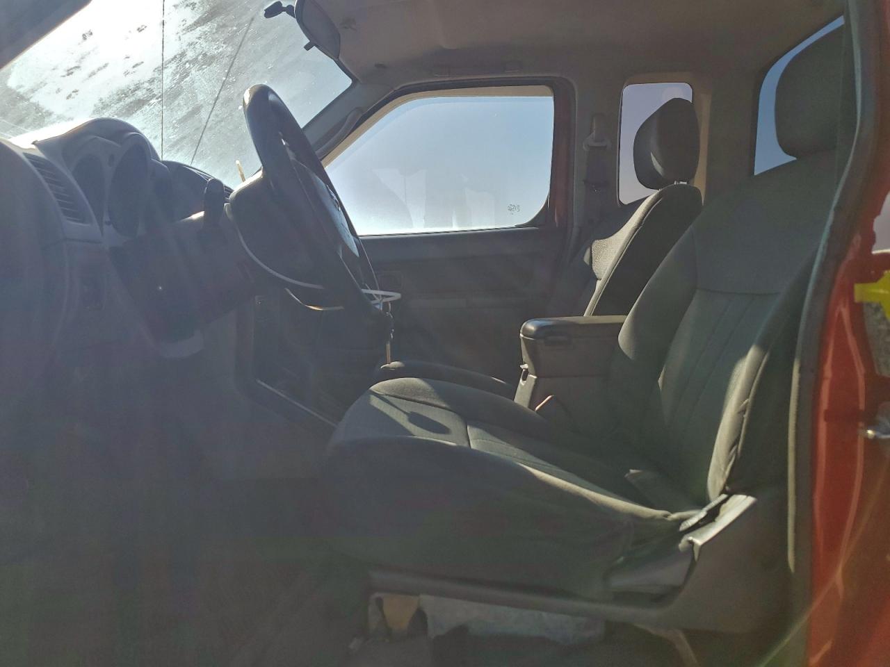2002 NISSAN FRONTIER KING CAB XE photo 7