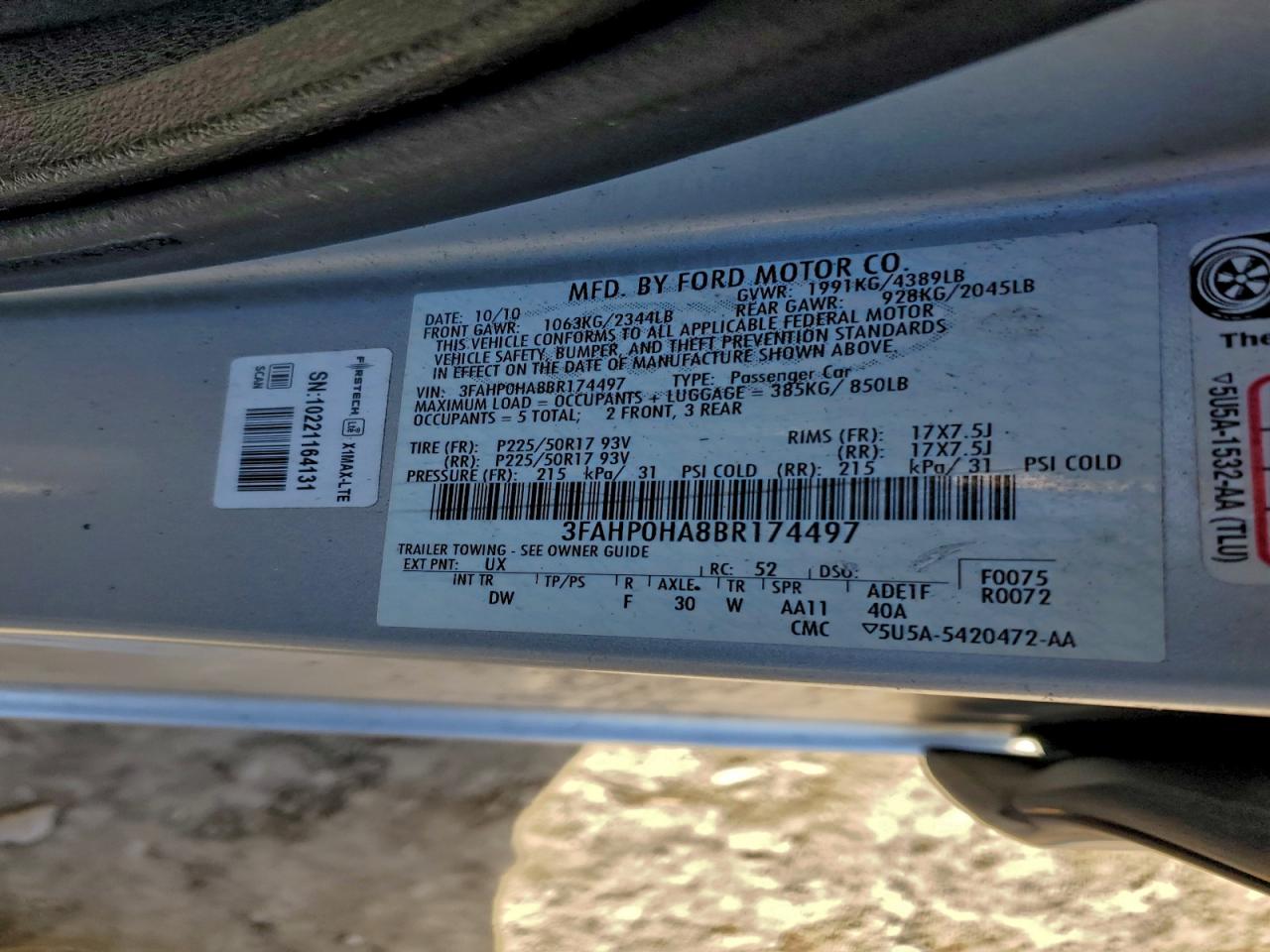 2011 FORD FUSION SE photo 12
