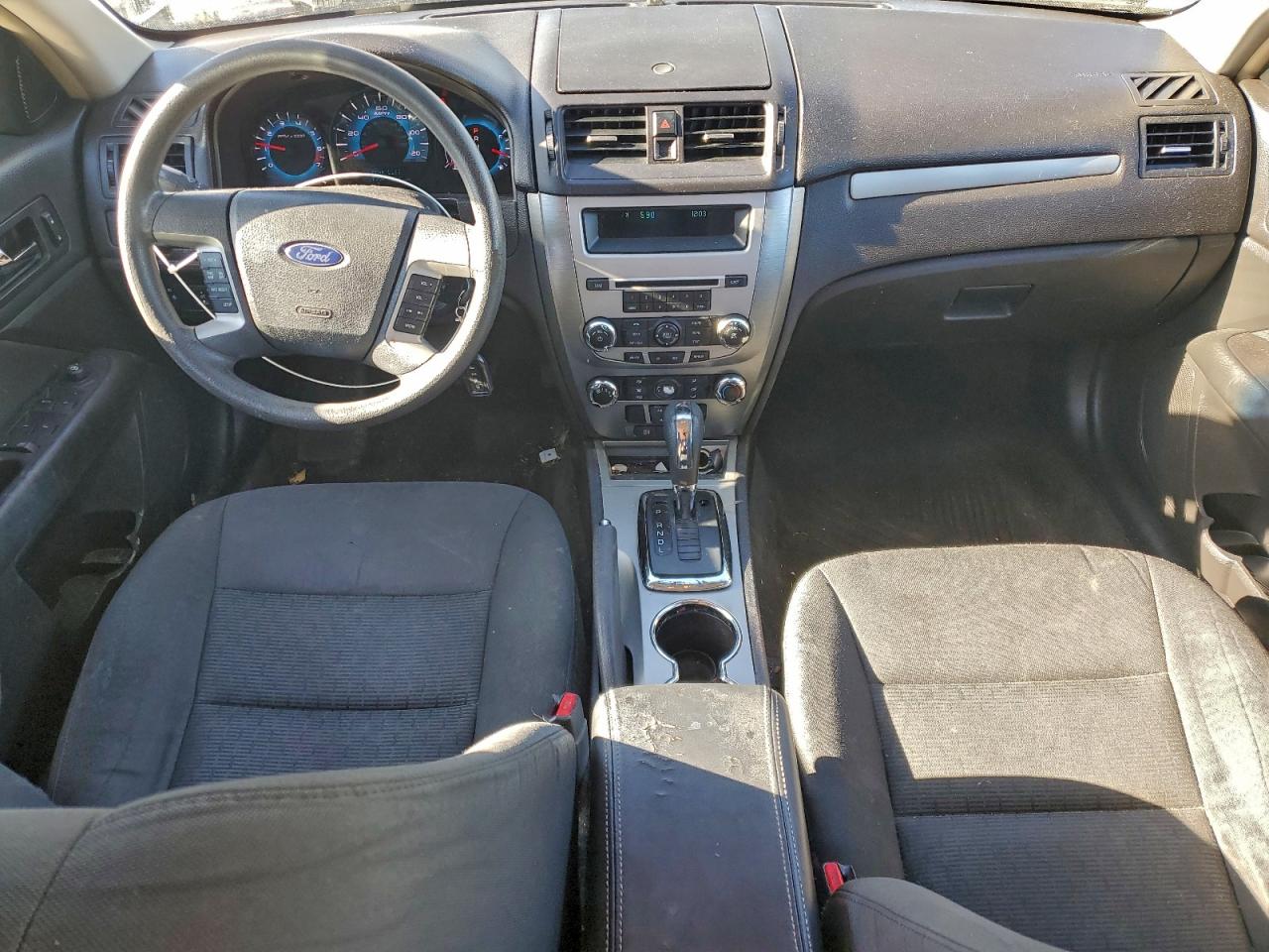 2011 FORD FUSION SE photo 8