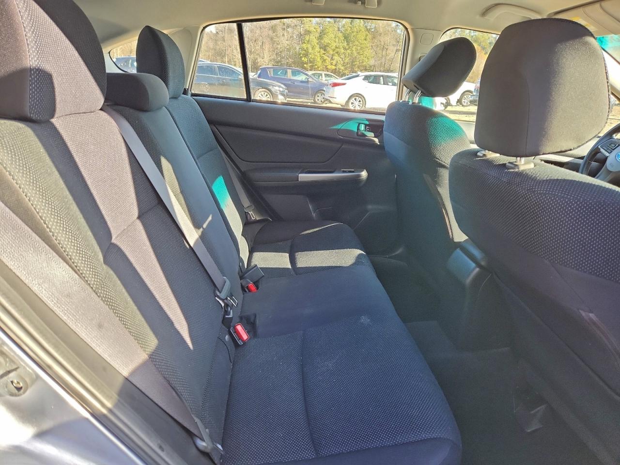 2016 SUBARU IMPREZA photo 10