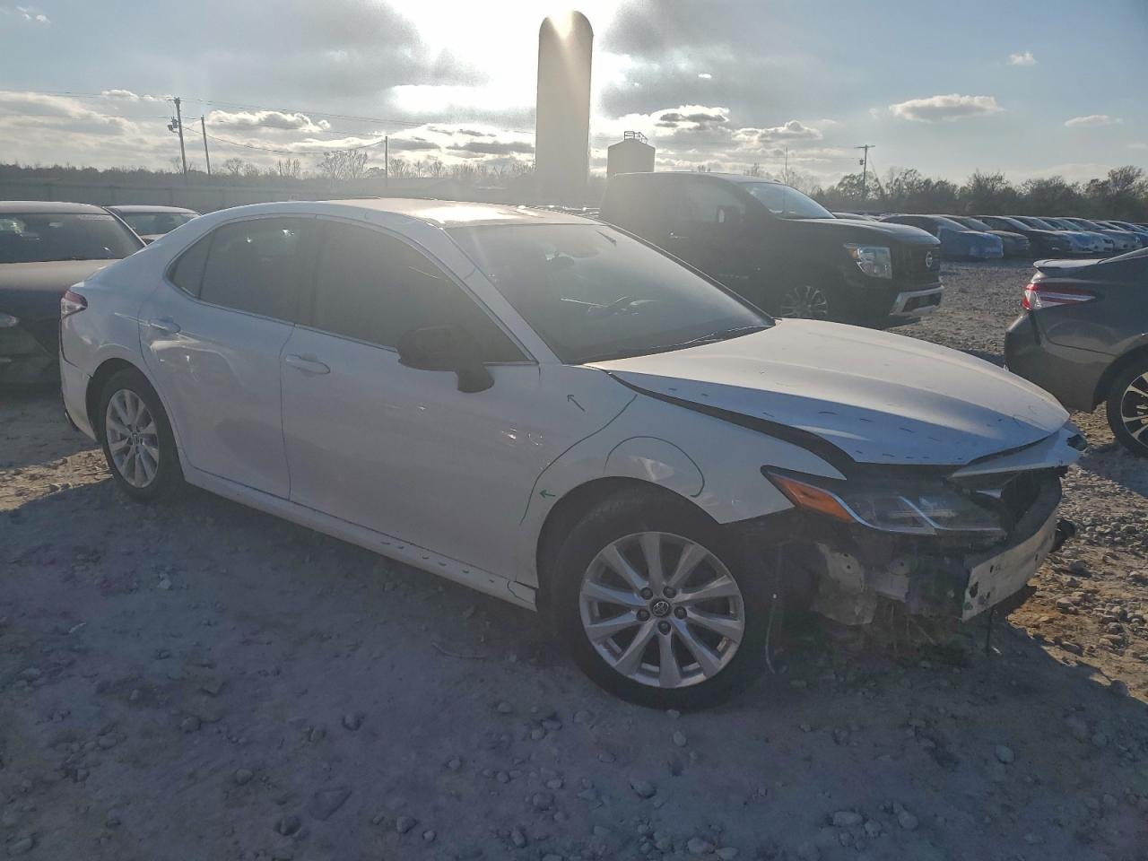 2019 TOYOTA CAMRY L photo 4