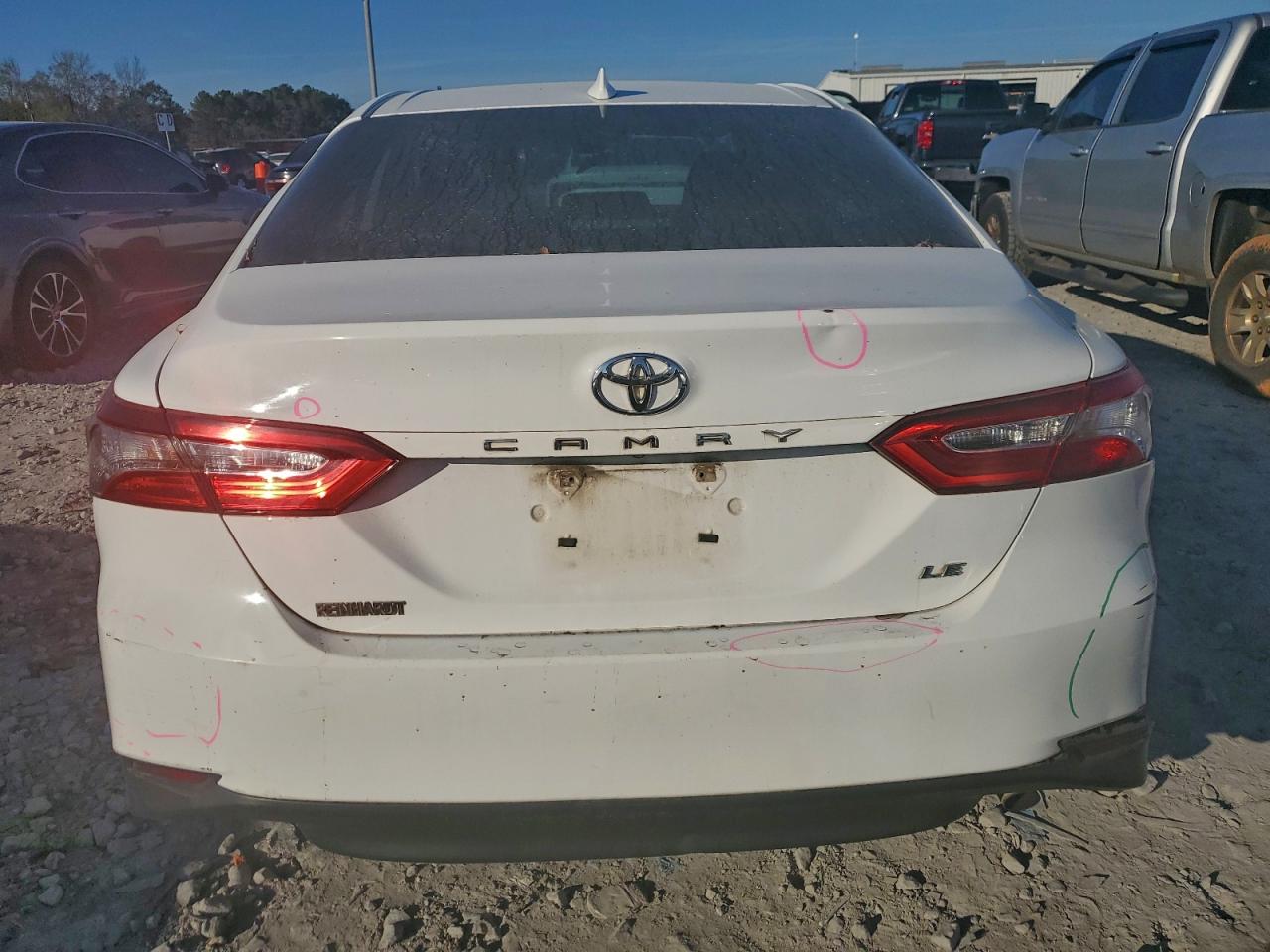 2019 TOYOTA CAMRY L photo 6