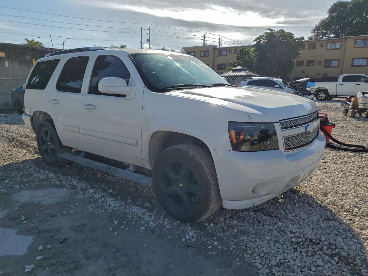 2007 CHEVROLET TAHOE C1500 photo 4