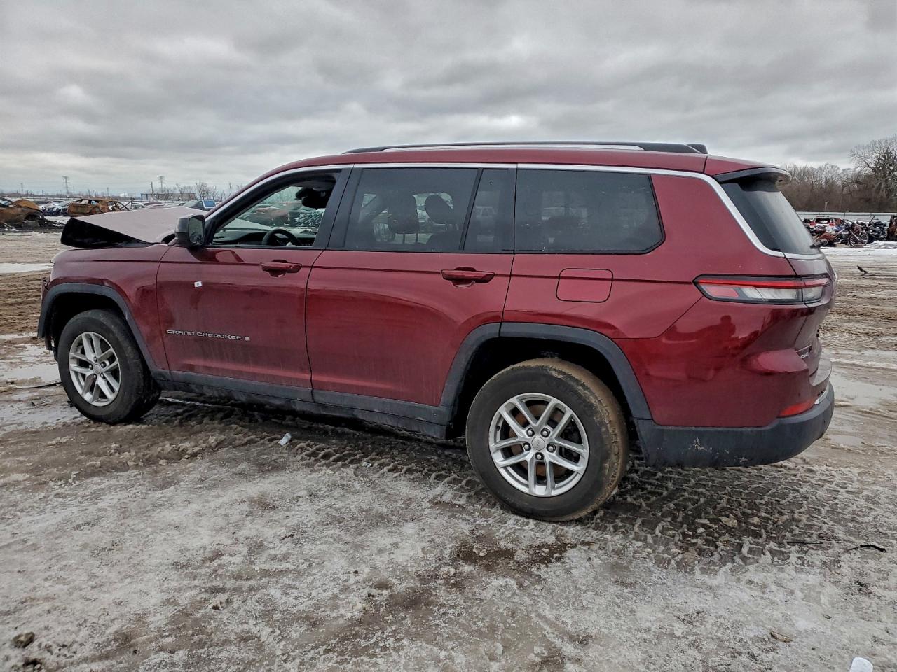 2024 JEEP GRAND CHEROKEE L LAREDO photo 3