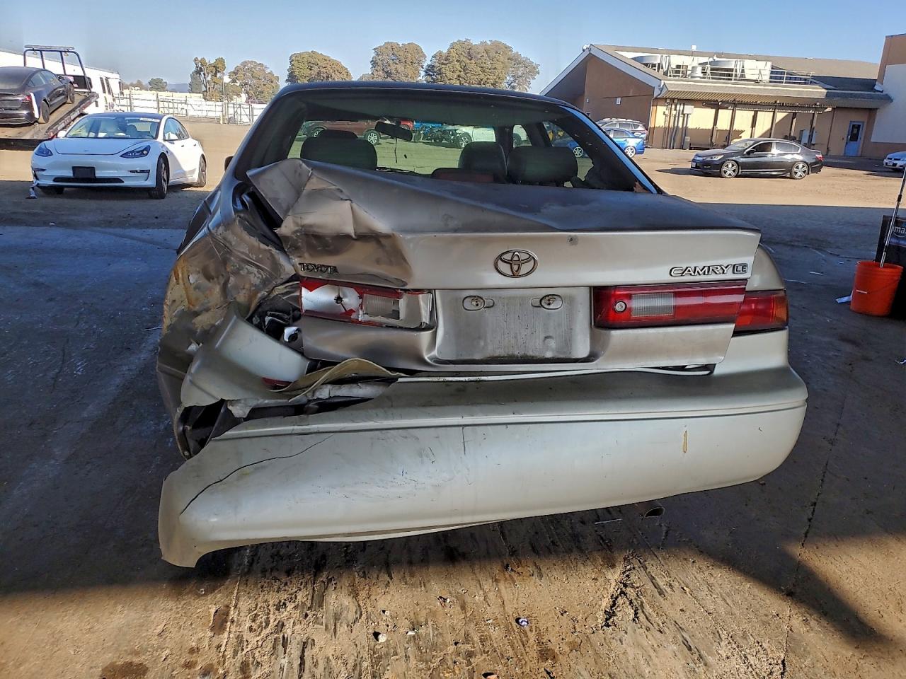 1997 TOYOTA CAMRY CE photo 6