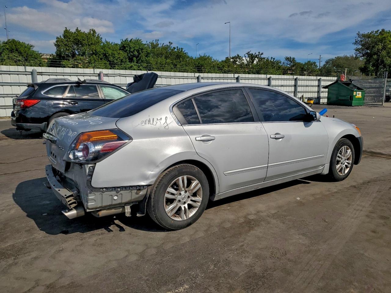 2011 NISSAN ALTIMA BASE photo 3