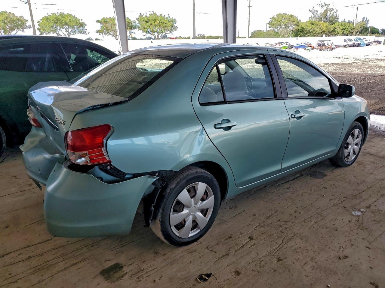2008 TOYOTA YARIS photo 3