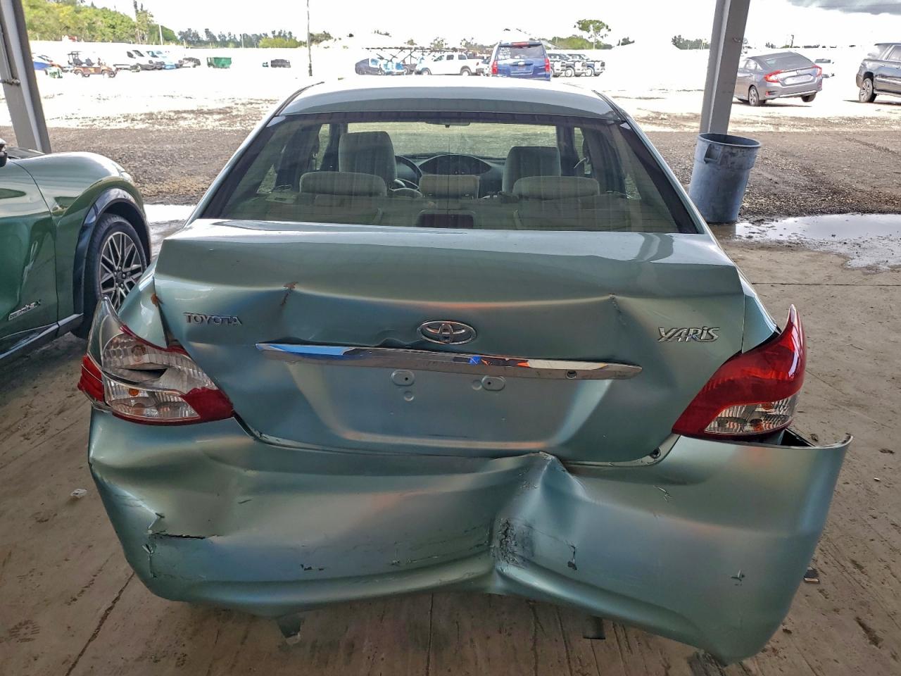 2008 TOYOTA YARIS photo 6