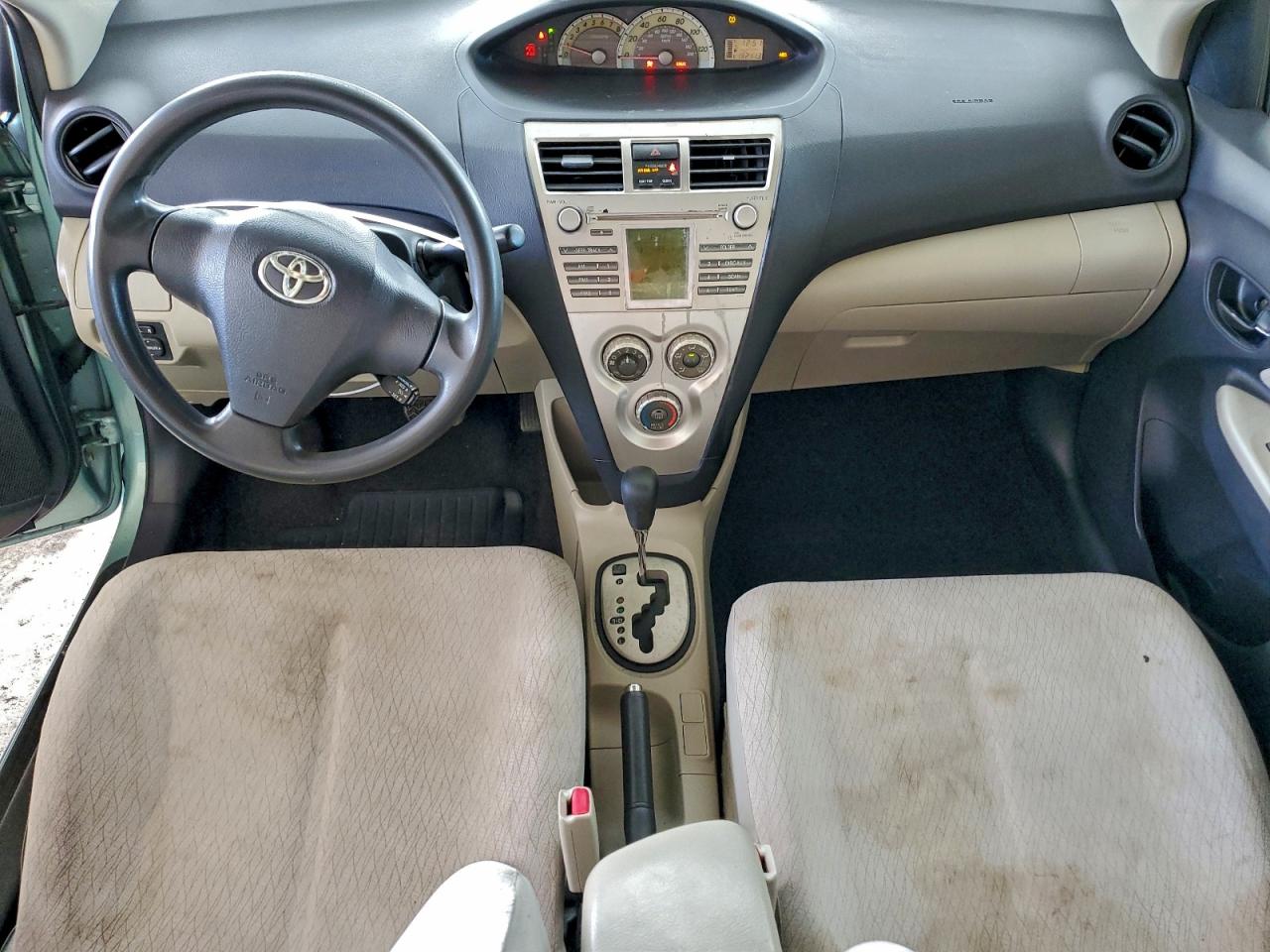 2008 TOYOTA YARIS photo 8