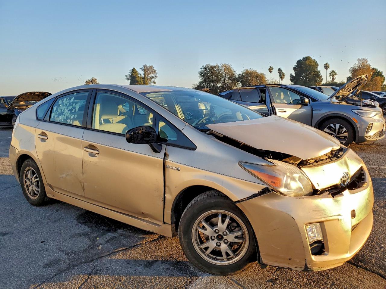 2010 TOYOTA PRIUS photo 4
