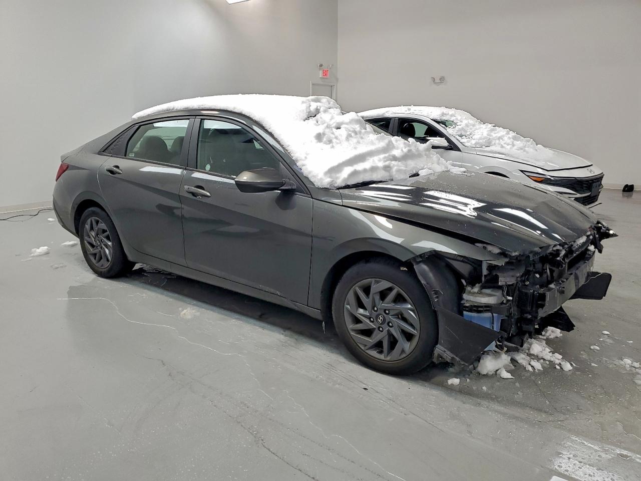 2024 HYUNDAI ELANTRA SEL photo 4