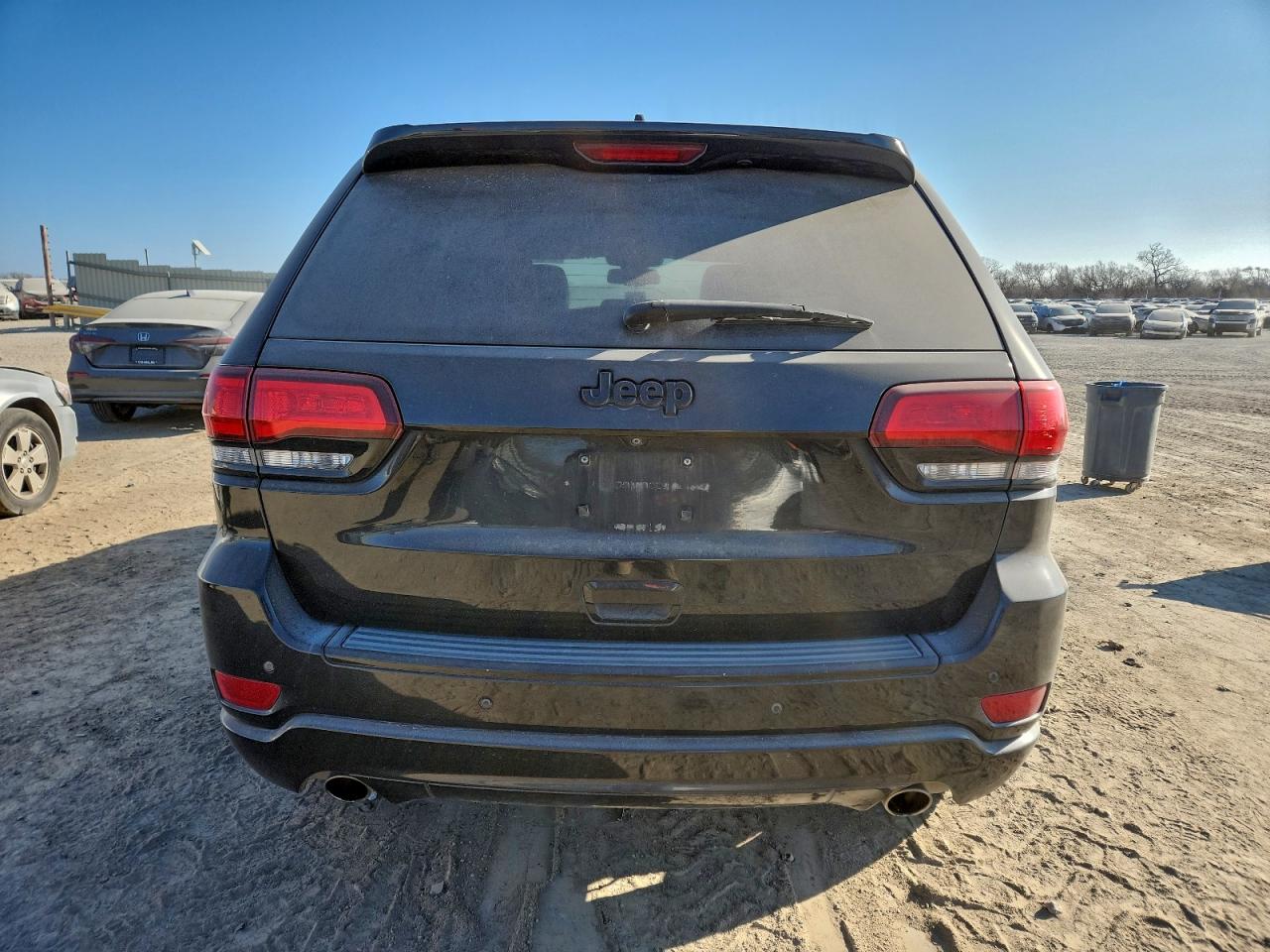 2015 JEEP GRAND CHEROKEE LAREDO photo 6