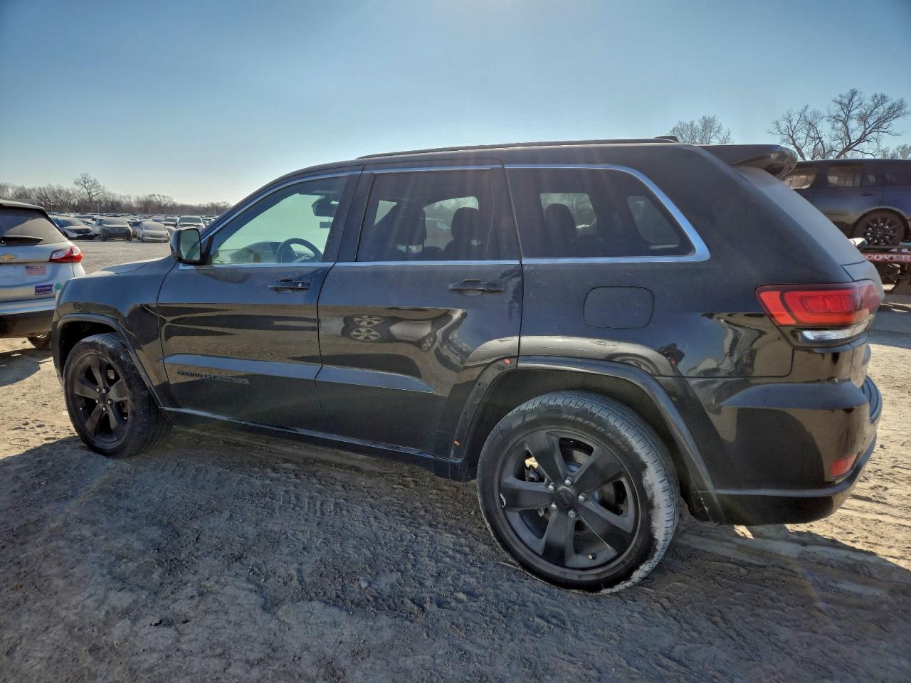 2015 JEEP GRAND CHEROKEE LAREDO photo 2