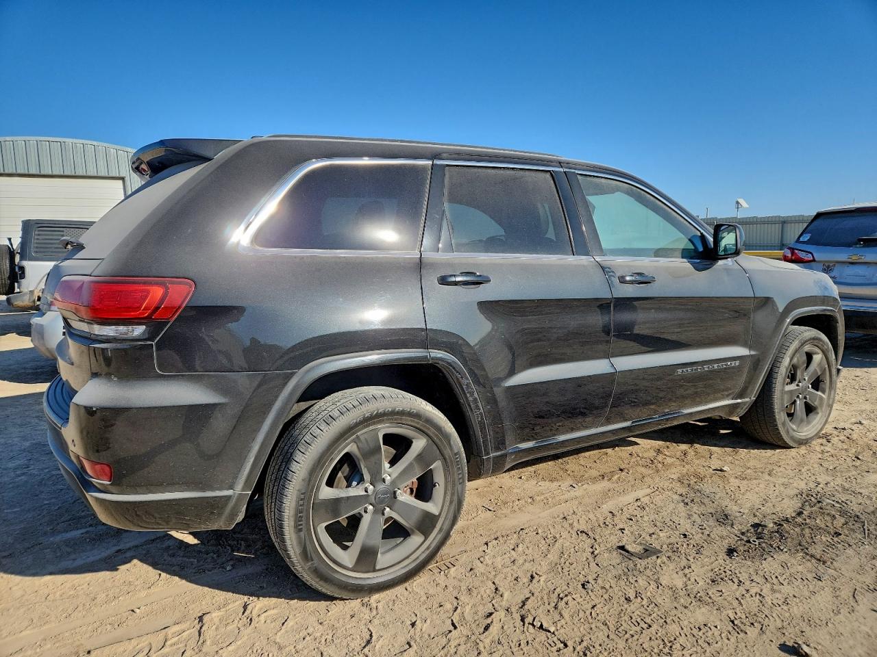 2015 JEEP GRAND CHEROKEE LAREDO photo 3